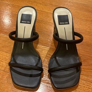 Dolce Vita Black strapping sandals with snake heel Size 6